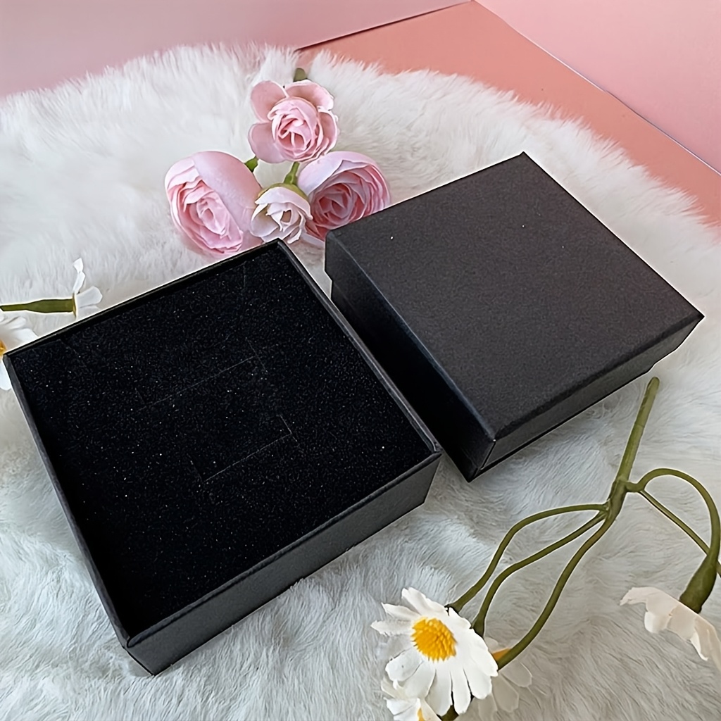 Classic Black Paper Jewelry Boxes for Necklaces and Pendants